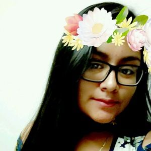 Meet your Posher, Daniela